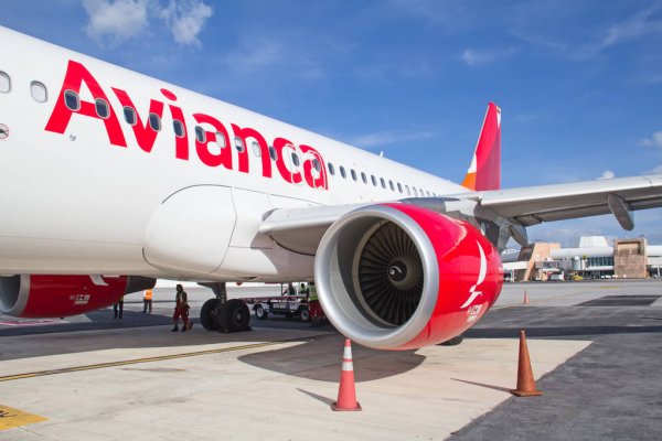 ¿Cómo llamar a Avianca en Bogotá?